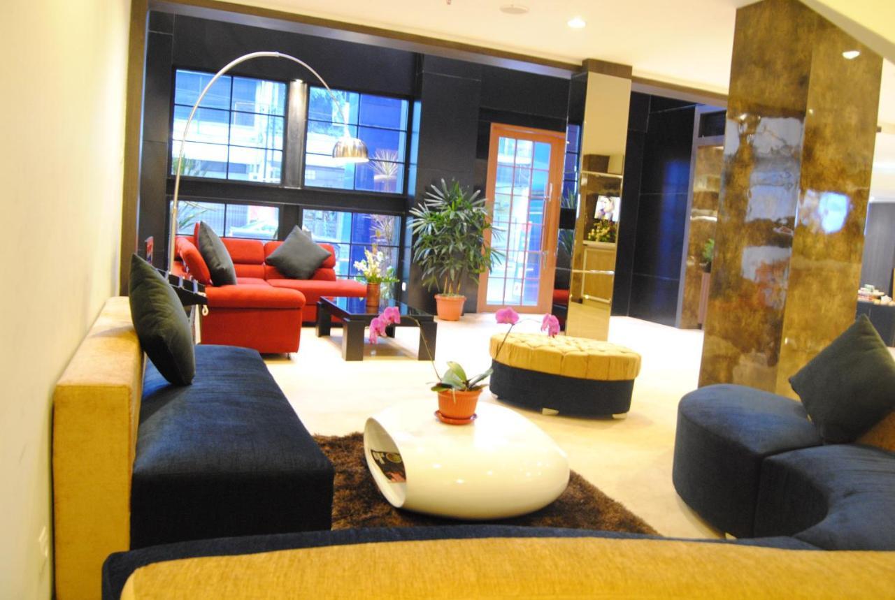 D'Best Hotel Pasar Baru Bandung Zewnętrze zdjęcie
