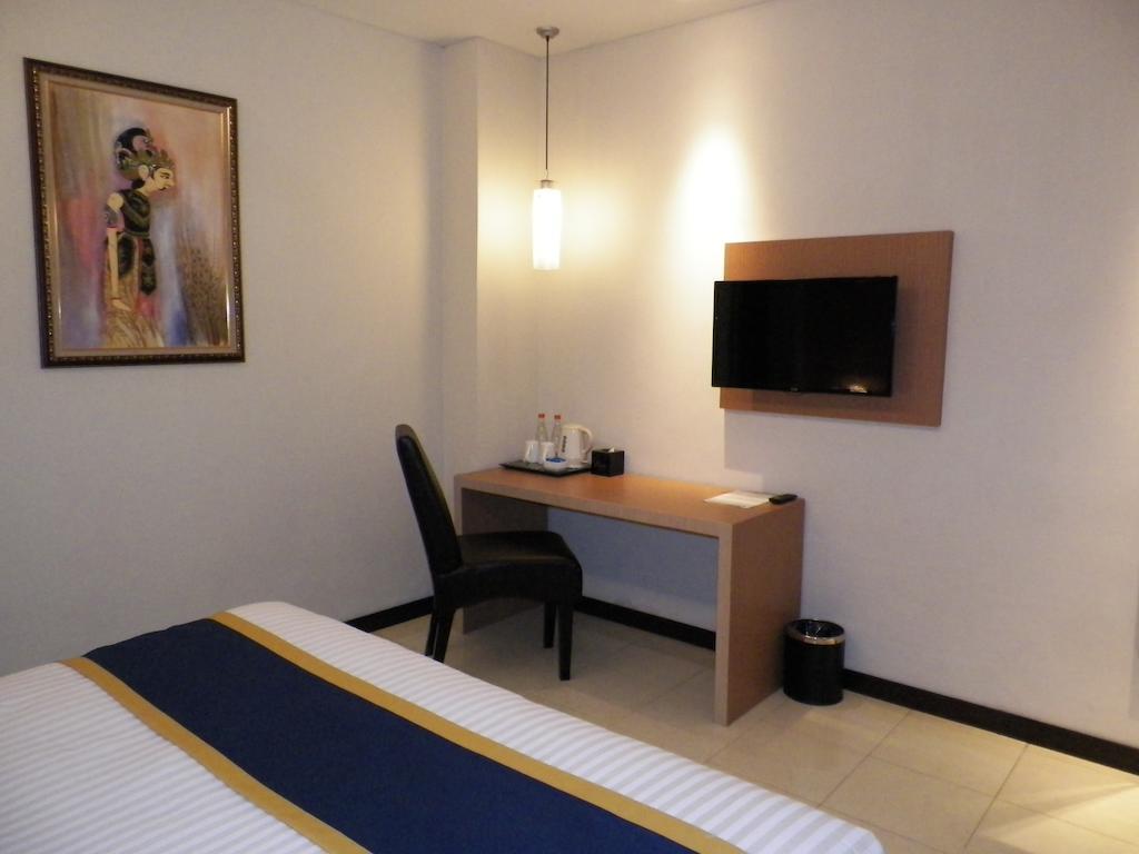 D'Best Hotel Pasar Baru Bandung Zewnętrze zdjęcie