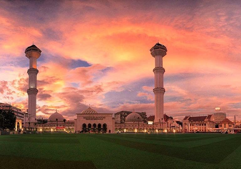 D'Best Hotel Pasar Baru Bandung Zewnętrze zdjęcie
